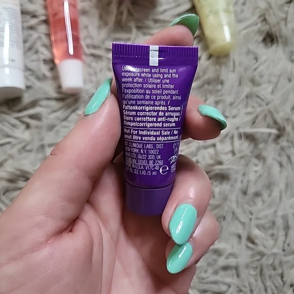 Beauty Bundle Estee Lauder Clinique Kiehls Lip Oil Hello Kitty Skin Face Lips ✨️